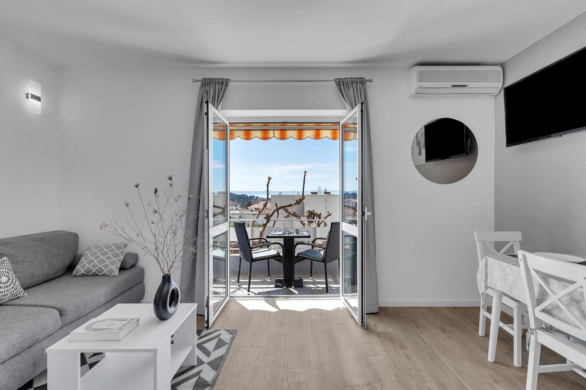 Mediterranean Living 2 Makarska Exterior photo